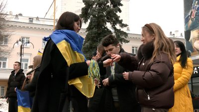 До Дня Соборності України у Вінниці утворили "Живий ланцюг єднання" До Дня Соборності України у Вінниці утворили "Живий ланцюг єднання"