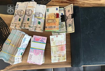 У Дніпрі сімох людей підозрюють у налагоджені схеми постачання сільгосппродукції до РФ У Дніпрі сімох людей підозрюють у налагоджені схеми постачання сільгосппродукції до РФ