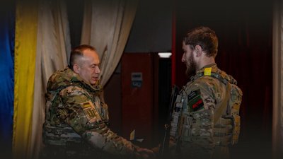 "Пацани, дуже вас не вистачатиме": у Прилуках поховали "Вовків да Вінчі" Євгенія Профатілова та Дениса Ткаченка "Пацани, дуже вас не вистачатиме": у Прилуках поховали "Вовків да Вінчі" Євгенія Профатілова та Дениса Ткаченка
