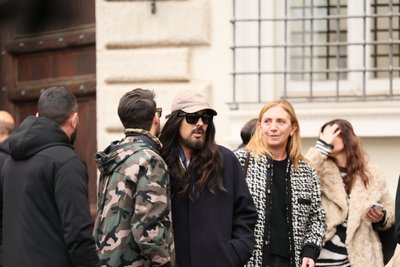 Креативний директор Valentino Алессандро Мікеле на прощанні з Валентіно Гаравані, 21 січня 2026 року Креативний директор Valentino Алессандро Мікеле на прощанні з Валентіно Гаравані, 21 січня 2026 року