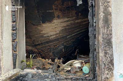 "Все згоріло": подружжя з Одещини розповіло про зруйнований будинок після атаки РФ