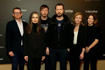 Здається, що смерть постійно дихає мені в спину: продюсерка та журналістка Василіса Степаненко про "20 днів у Маріуполі" Здається, що смерть постійно дихає мені в спину: продюсерка та журналістка Василіса Степаненко про "20 днів у Маріуполі"