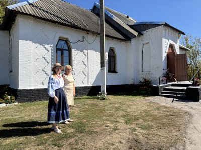 На Полтавщині меценатка ініціювала та профінансувала ремонт колишньої земської школи На Полтавщині меценатка ініціювала та профінансувала ремонт колишньої земської школи