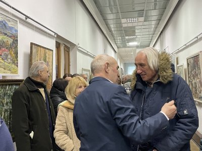 "Художник не малює для себе, він малює для глядача: відкрили виставку митця Віктора Гвоздинського у Рівному