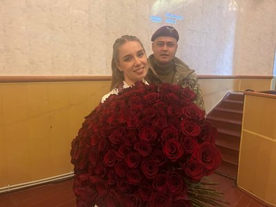 "Випадково знайшов її в інтернеті": на Черкащині військовий освідчився волонтерці