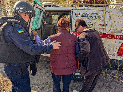 З Шосткинського району на Сумщині евакуювали двох жінок З Шосткинського району на Сумщині евакуювали двох жінок