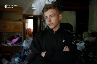 "Летять "шахеди" в наш район": спогади людей, чиї домівки зруйнувала атака РФ на Одесу 1 травня "Летять "шахеди" в наш район": спогади людей, чиї домівки зруйнувала атака РФ на Одесу 1 травня