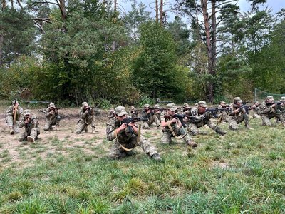 вишкіл, навчання, військова підготовка вишкіл, навчання, військова підготовка