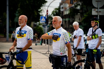 Подолали 1000 км: двоє ветеранів проїхали благодійний велопробіг черев пів України