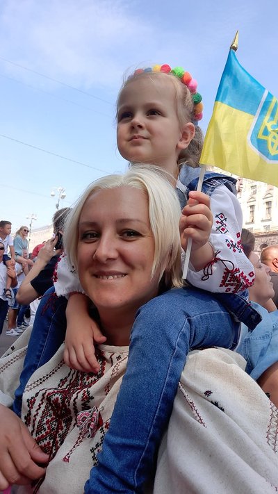 Сніжана Потапчук, режисерка-документалістка Суспільного: "Ми мусимо говорити про життя під час війни" Сніжана Потапчук, режисерка-документалістка Суспільного: "Ми мусимо говорити про життя під час війни"