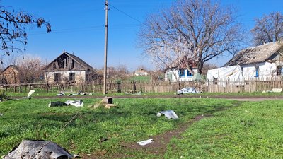 Селище Зелений Гай Комарська громада Донецька область 4 квітня 2025 рік Селище Зелений Гай Комарська громада Донецька область 4 квітня 2025 рік