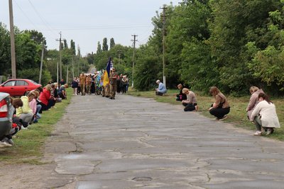 В Олександрії на Кіровоградщині попрощалися з військовим Ігорем Ткачовим В Олександрії на Кіровоградщині попрощалися з військовим Ігорем Ткачовим