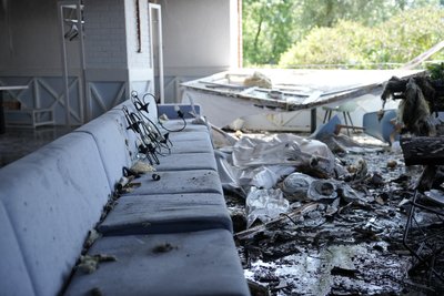 "Ні вікон, ні дверей": наслідки нічної масованої атаки БпЛА на Кременчук "Ні вікон, ні дверей": наслідки нічної масованої атаки БпЛА на Кременчук