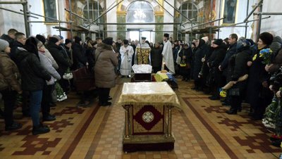 У Луцьку попрощалися із загиблим на Запоріжжі 44-річним бійцем Олександром Панькевичем У Луцьку попрощалися із загиблим на Запоріжжі 44-річним бійцем Олександром Панькевичем