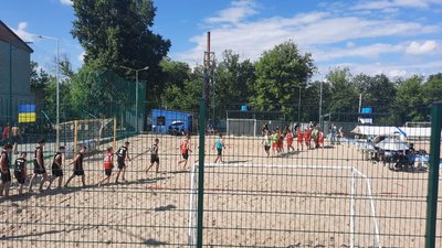 У Кропивницькому відкрили стадіон за 8,5 мільйона гривень та прийняли чемпіонат України з гандболу У Кропивницькому відкрили стадіон за 8,5 мільйона гривень та прийняли чемпіонат України з гандболу