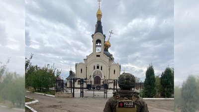 Війська РФ вдарили авіабомбою по храму в Костянтинівці: загинули люди Війська РФ вдарили авіабомбою по храму в Костянтинівці: загинули люди