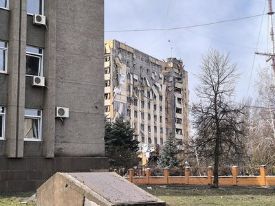 Знищений готель та удар по медиках: що розповіли містяни про атаку балістикою на Кривий Ріг Знищений готель та удар по медиках: що розповіли містяни про атаку балістикою на Кривий Ріг