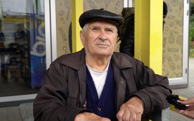 Зупинився після криків пасажирів. У Дніпрі водій тролейбуса їхав під час вибухів: чи є алгоритм для таких випадків Зупинився після криків пасажирів. У Дніпрі водій тролейбуса їхав під час вибухів: чи є алгоритм для таких випадків