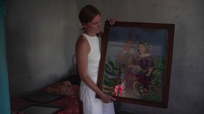 "Хочу дітям прищепити любов до села": історія Алли Кіптель, яка придбала майже 100-річний будинок на хуторі "Хочу дітям прищепити любов до села": історія Алли Кіптель, яка придбала майже 100-річний будинок на хуторі