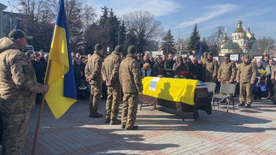 З військовим Андрієм Гришкевичем попрощались у Рівному З військовим Андрієм Гришкевичем попрощались у Рівному