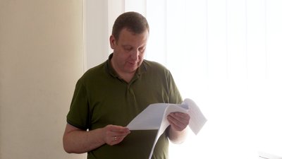 У Чернігові обрали запобіжний захід двом чоловікам, яких підозрюють у диверсії на залізниці У Чернігові обрали запобіжний захід двом чоловікам, яких підозрюють у диверсії на залізниці