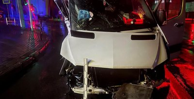 У Тернополі сталася ДТП, травмовані вісім людей, 21 вересня У Тернополі сталася ДТП, травмовані вісім людей, 21 вересня