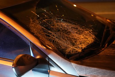 Водійка, яка у Харкові на Дудинській збила двох школярок, працює суддею Водійка, яка у Харкові на Дудинській збила двох школярок, працює суддею