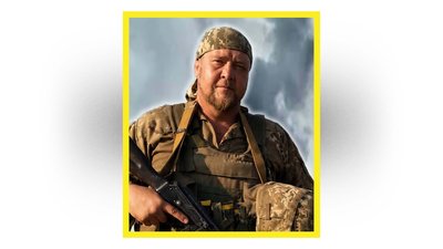 На Чернігівщині поховали військових Євгенія Радуса, Вячеслава Шолудька, Владислава Миронця На Чернігівщині поховали військових Євгенія Радуса, Вячеслава Шолудька, Владислава Миронця