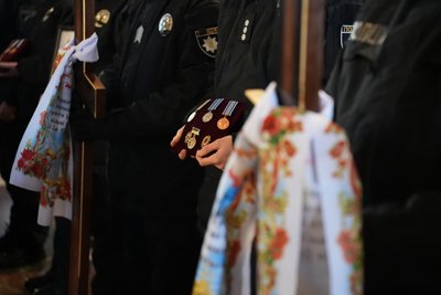 У Черкасах попрощалися із чотирма поліцейськими У Черкасах попрощалися із чотирма поліцейськими