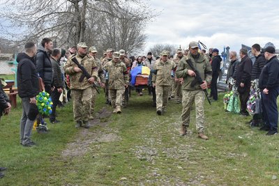 На Одещині попрощались з військовим, який загинув в Донецькій області На Одещині попрощались з військовим, який загинув в Донецькій області