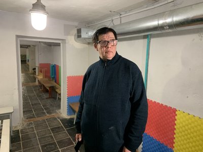 У Києві не пустили дітей в укриття із собакою під час тривоги: деталі інциденту У Києві не пустили дітей в укриття із собакою під час тривоги: деталі інциденту