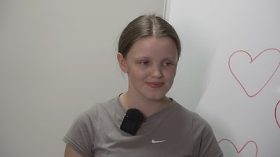 "Червоні носи" та "Клоуни без кордонів" провели виставу в дитячій лікарні Рівного "Червоні носи" та "Клоуни без кордонів" провели виставу в дитячій лікарні Рівного