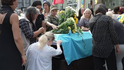 Із військовими Олександром Іллюком, Валерієм Рудишиним та Ігорем Мельничуком попрощались у Рівному