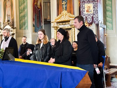 У Мукачеві попрощалися із загиблим захисником Василем Ляхом