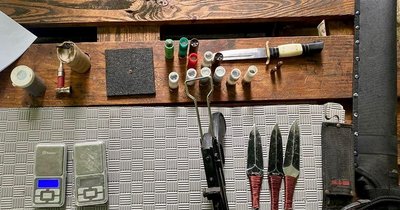 На Закарпатті затримали двох чоловіків і жінку, яких підозрюють у розповсюдженні наркотиків На Закарпатті затримали двох чоловіків і жінку, яких підозрюють у розповсюдженні наркотиків