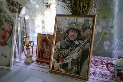Мед із різнотрав'я і пам'ять: історія родини, яка втілила мрію загиблого захисника Мед із різнотрав'я і пам'ять: історія родини, яка втілила мрію загиблого захисника