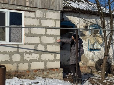 Російські війська атакували Глухів чотирма керованими авіабомбами: що відомо про наслідки Російські війська атакували Глухів чотирма керованими авіабомбами: що відомо про наслідки