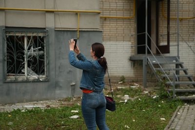 «Виймали мене з-під завалів»: що розповідають очевидці про наслідки російського обстрілу КАБами у Сумах «Виймали мене з-під завалів»: що розповідають очевидці про наслідки російського обстрілу КАБами у Сумах