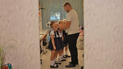 «Час промайнув дуже швидко»: кропивницькі близнючки-четвернята пішли у перший клас «Час промайнув дуже швидко»: кропивницькі близнючки-четвернята пішли у перший клас