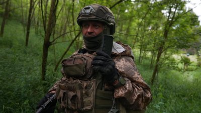 "Треба вчиться, щоб вижити". Як тренуються захисники Сумщини