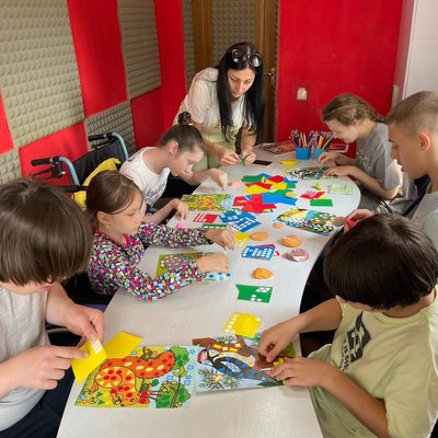Соціальна підтримка для дітей та батьків: як працює центр денного перебування у Вінниці Соціальна підтримка для дітей та батьків: як працює центр денного перебування у Вінниці