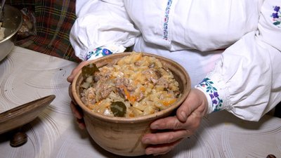 Страву готують більше пів століття: на Вінниччині популяризують квашений буряк "Бігос" Страву готують більше пів століття: на Вінниччині популяризують квашений буряк "Бігос"