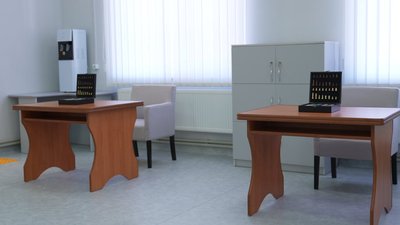 Спілкуються, грають у теніс та отримують консультації: як працює "Ветеранський простір" на Вінниччині Спілкуються, грають у теніс та отримують консультації: як працює "Ветеранський простір" на Вінниччині