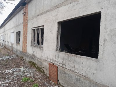 Через російську атаку у Садівській громаді пошкоджено музей техніки Через російську атаку у Садівській громаді пошкоджено музей техніки