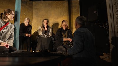 "Щоб глядач побачив не нинішні жахи, а те, що в цьому можна жити, діяти, вірити": у Чернігові готують прем'єру "Вирій" "Щоб глядач побачив не нинішні жахи, а те, що в цьому можна жити, діяти, вірити": у Чернігові готують прем'єру "Вирій"