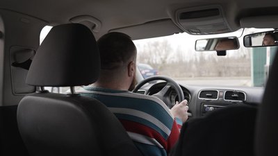 Олександр Парфенюк за кермом автомобіля Олександр Парфенюк за кермом автомобіля