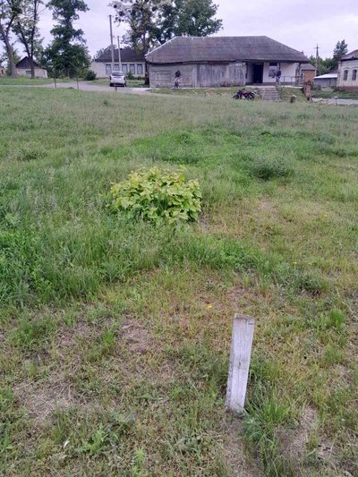 Пам’ятник "Борцям за владу Рад" демонтували у Рашівці Пам’ятник "Борцям за владу Рад" демонтували у Рашівці