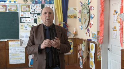 директор школи, школа, Зеновій Юрик, кобилля, гімназія директор школи, школа, Зеновій Юрик, кобилля, гімназія