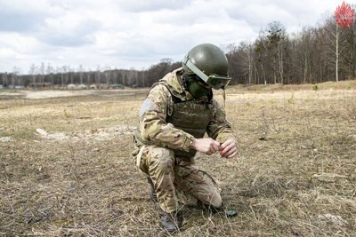 "Знаю їхні проблеми й маю вирішити їх": історія вінницького сержанта, що служить у "Червоній Калині" "Знаю їхні проблеми й маю вирішити їх": історія вінницького сержанта, що служить у "Червоній Калині"