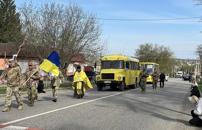 На Кіровоградщині попрощалися з п’ятьма захисниками На Кіровоградщині попрощалися з п’ятьма захисниками